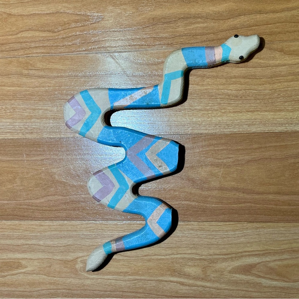 Wooden Folk Art Snake, Southwest Decoration, vintage 90’s - Picture 15 of 15